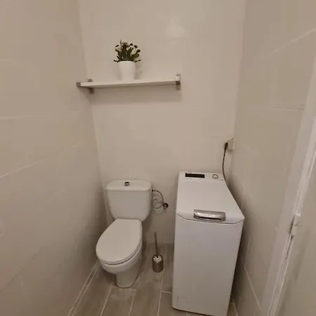 Centrico Apartment *